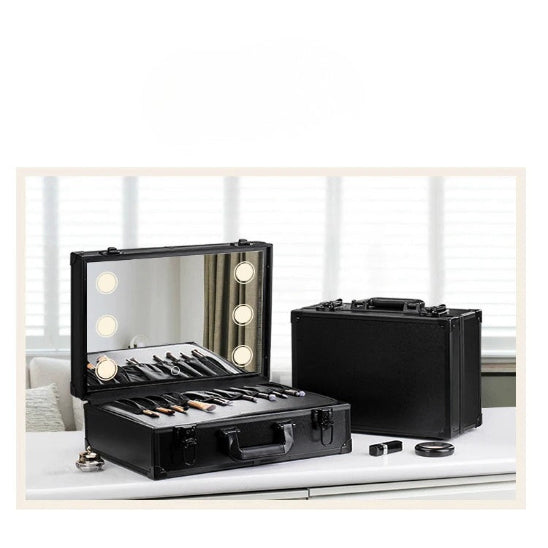 mallette maquillage led pro plusieurs posées sur bureau