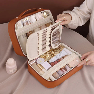 Trousse maquillage - OrganizeBeauty - Rangement innovant - Couleur marron - remplie de produits