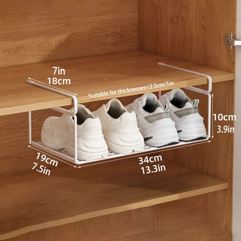 Etagère-chaussure-suspendue-rangement-innovant-blanc-taille-petite-une-pièce