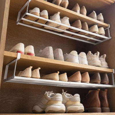 ĂtagĂšre-chaussure-suspendue-extensible-rangement-innovant-dans-placard-chaussures