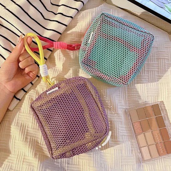 Trousse maquillage - Mesh transparente - Rangement innovant - violet fermée - vert fermée