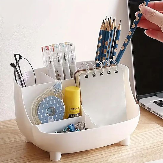 Organisateur de bureau ProEspace blanc posé sur bureau cÎté ordinateur