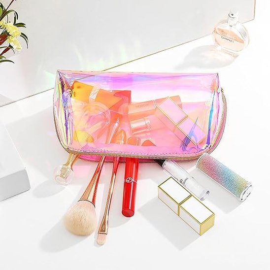 Trousse maquillage - Holographique Iridescente - Rangement innovant - ouverte avec produits étalés sur la table