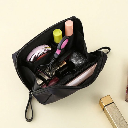 Trousse maquillage - Élégante - Rangement innovant - noir - ouverte