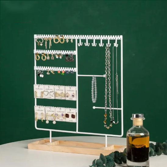 Bijoux-rangement-élégant-rangement-innovant-blanc-rempli-de-bijoux