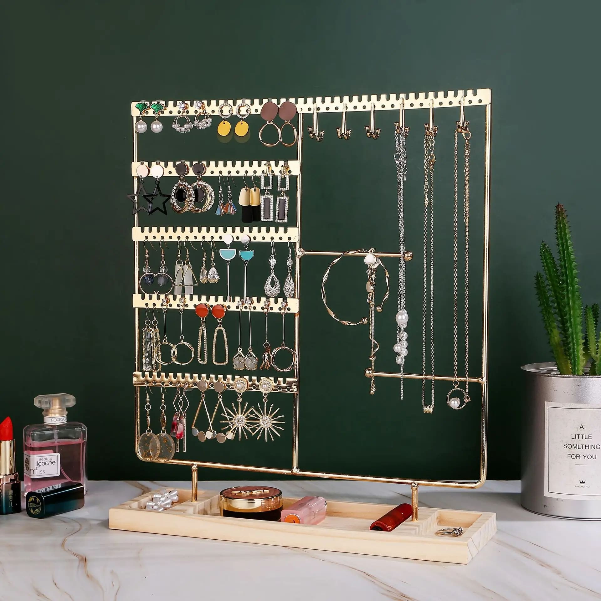 Bijoux-rangement-élégant-rangement-innovant-Doré