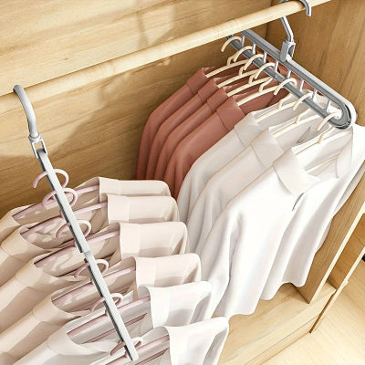 Cintre  Éco-Durable vêtements blancs roses suspendus