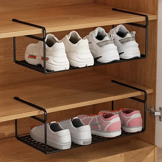 Etagère-chaussure-suspendue-rangement-innovant-accroche-dans-placard