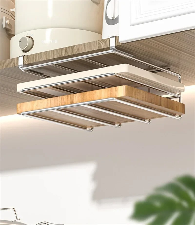 Étagère-de-rangement-innovant-posée-dans-une-cuisine-lumineuse