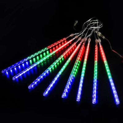 Guirlande LED Météore Jardin allumée lumière multicolore