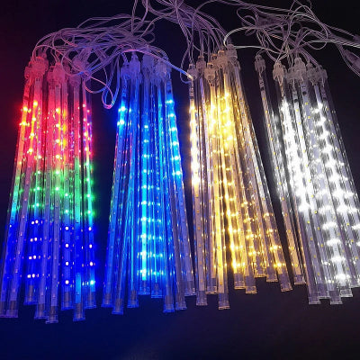 Guirlande LED Météore Jardin allumée lumière blanc chaud blanc froid bleu multicolore
