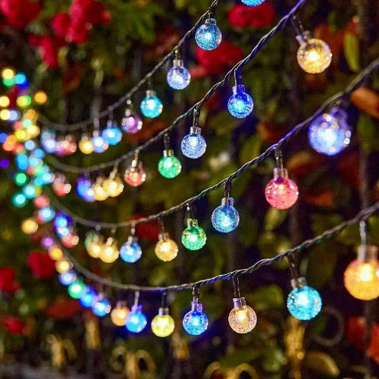 Guirlande solaire Luminéco lumière multicolore allumée suspendue décoration jardin 