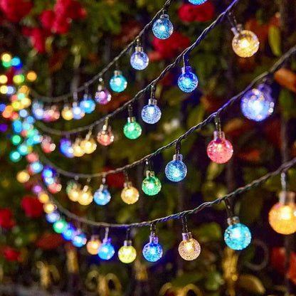 Guirlande solaire Luminéco lumière multicolore allumée suspendue décoration jardin 