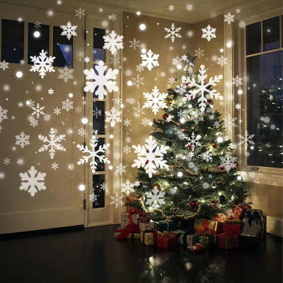 PROJECTEUR LED EXTERIEUR Flocons Féériques projection flocons neige  sur sapin de noël