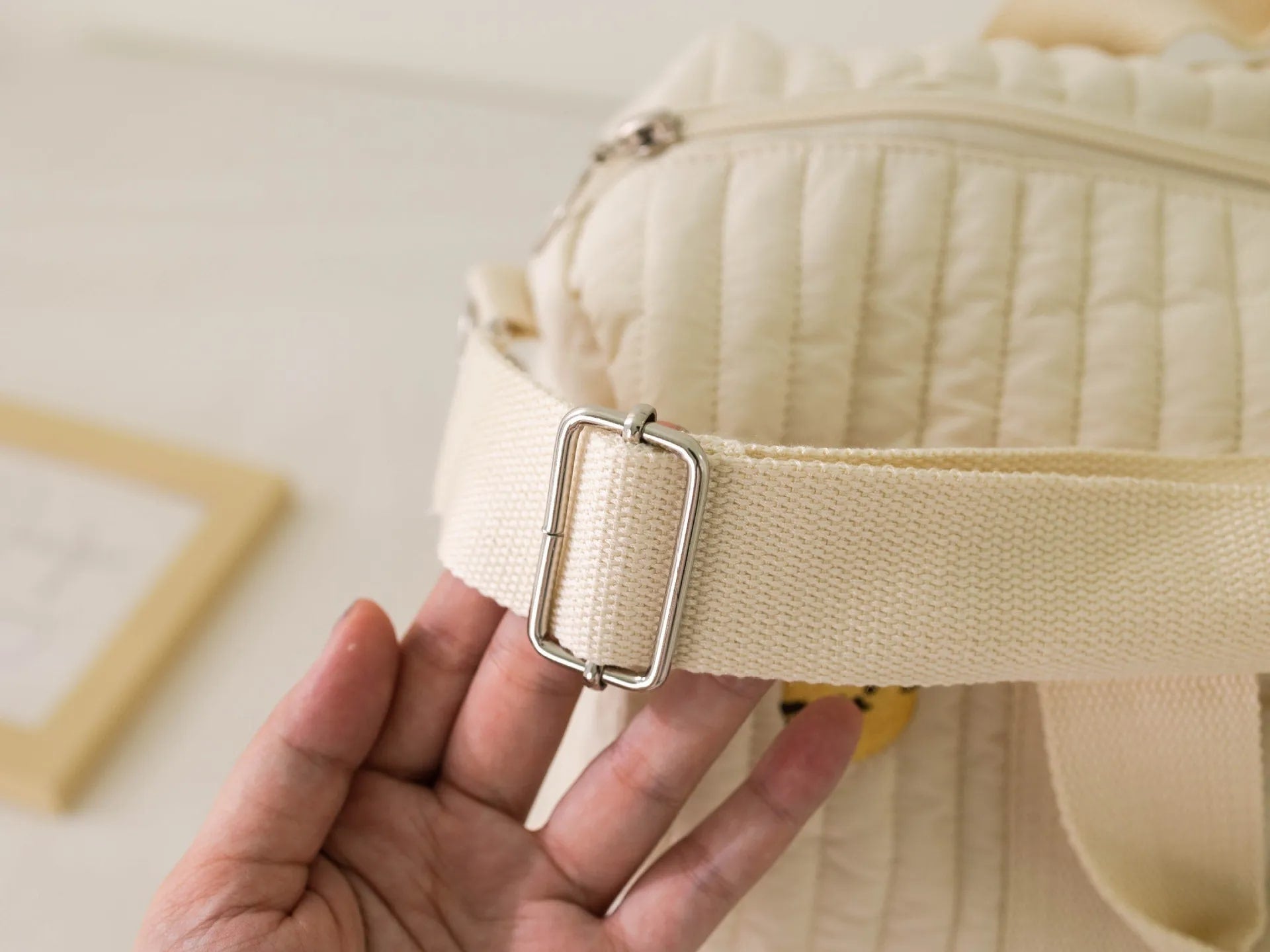 SAC-A-LANGER-BEBE-rangement-innovant-ourson-avec-sangles-robustes