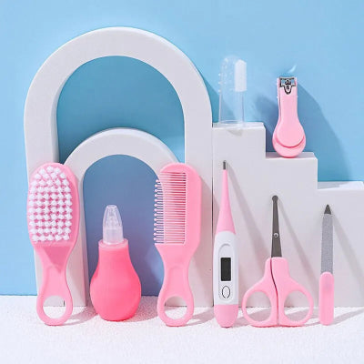 Trousse de toilette bébé avec huit accessoires