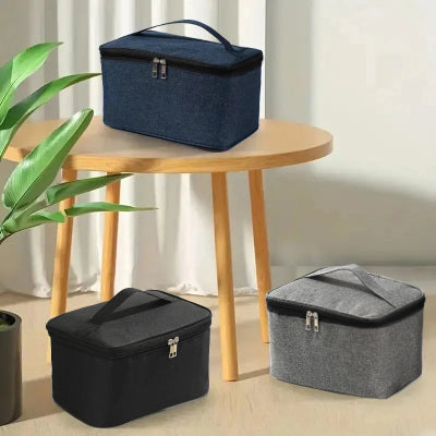 Trousse de toilette homme  Voyage Élégant gris noir bleu foncé placées dans salon