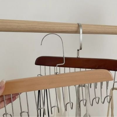 Cintres bois clair bois foncé vintage
