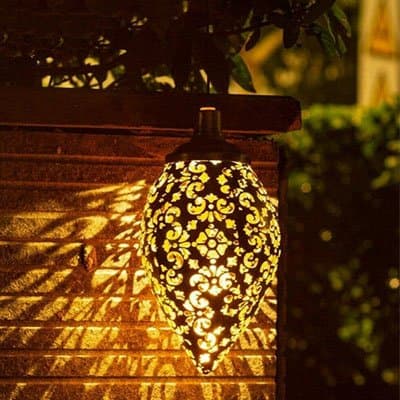 Lampe solaire décoration allumée allée nocturne