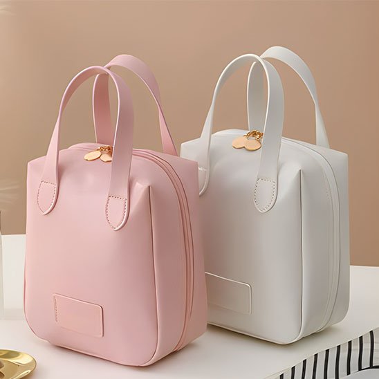 Trousse Maquillage - Élégance Voyage - blanc et rose fermées - rangement innovant