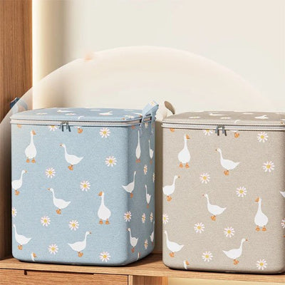 Sac de rangement posé sur étagère