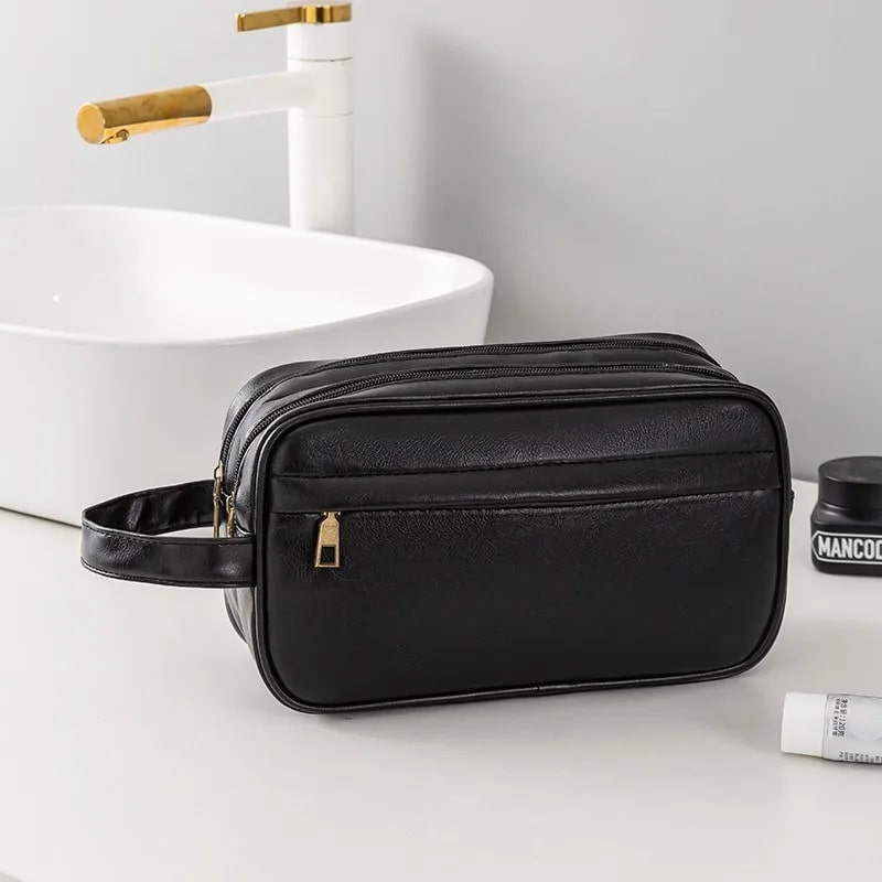 Trousse-de-toilette-homme-compacte-noir-rangement-innovant